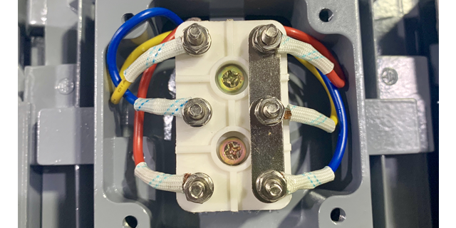 三相異步電動(dòng)機(jī)Y型，星型接法